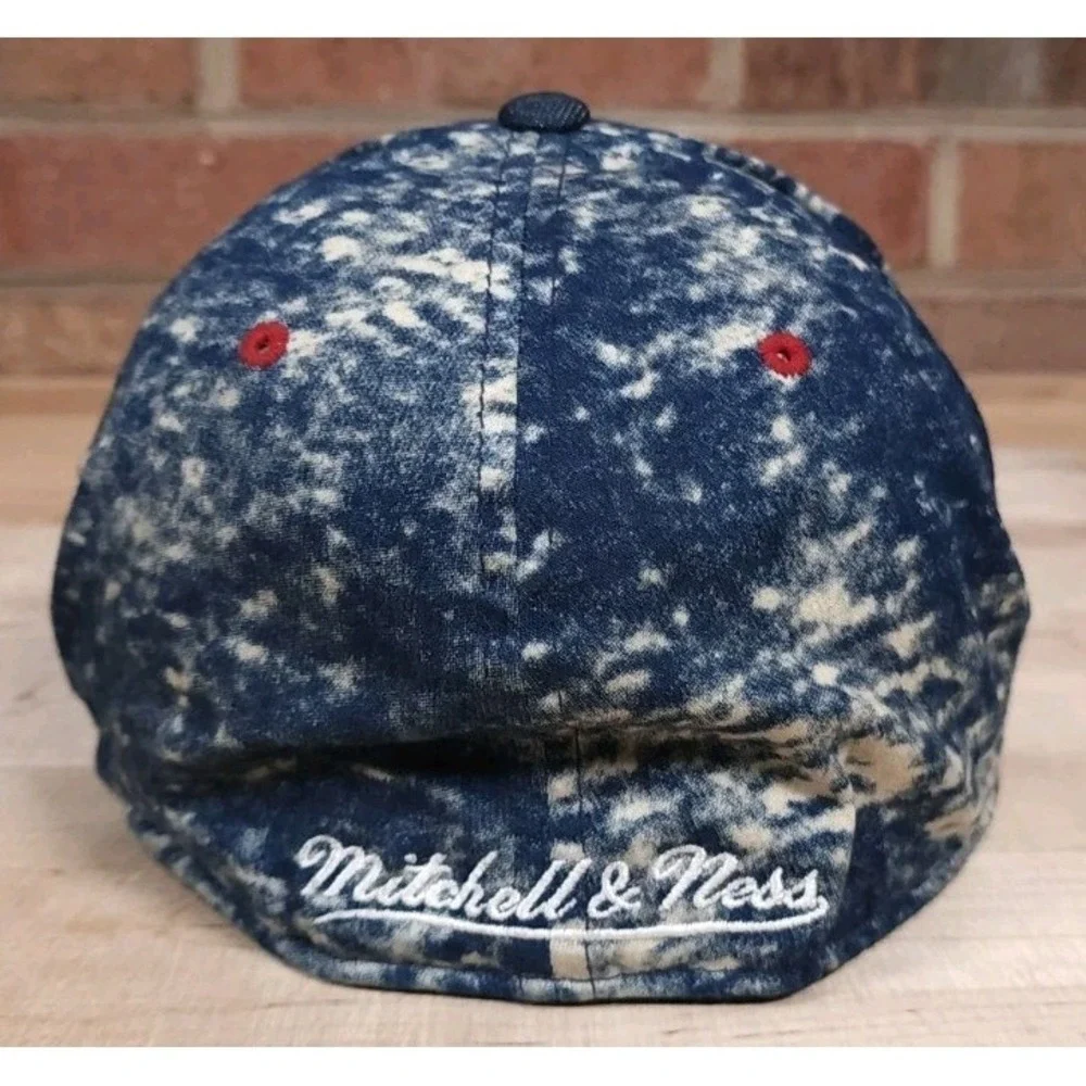 Chicago Bulls NBA Mitchell & Ness‎ Dynasty HI Crown Fitted Mens Hat 7 1/2